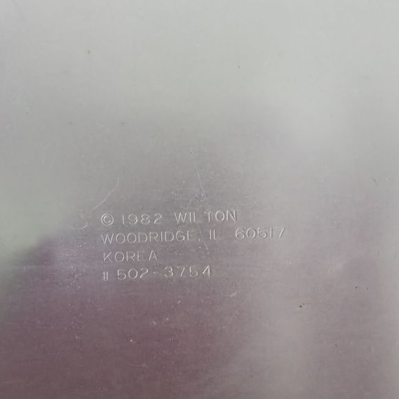 Vintage Bear 1982 Wilton Cake Pan Mold #502-3754 - Picture 3 of 3